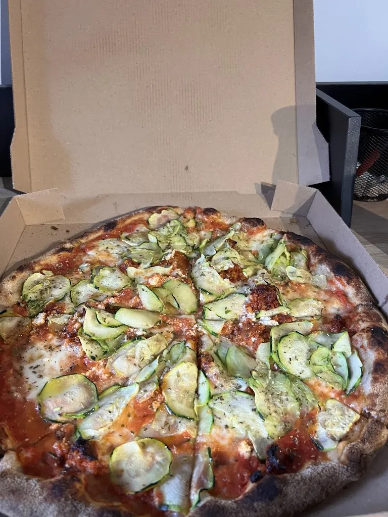 Wesley_Pizzeria Da Claute_Salies-de-Béarn_review