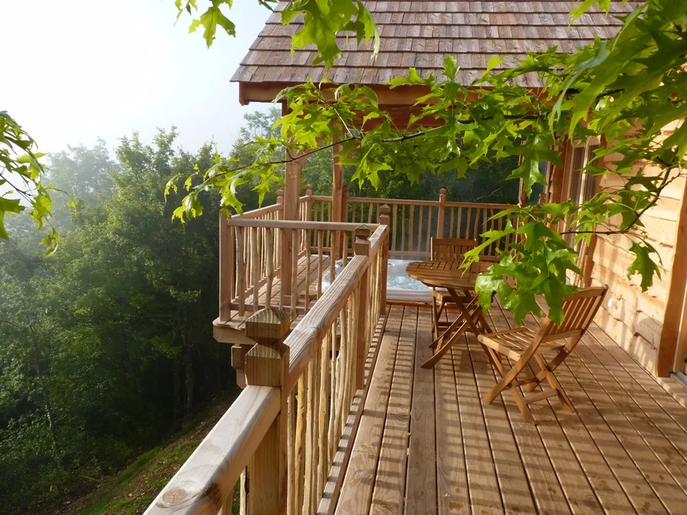 La cabane-spa des Figuiers_Salignac-Eyvigues_slider_image_1