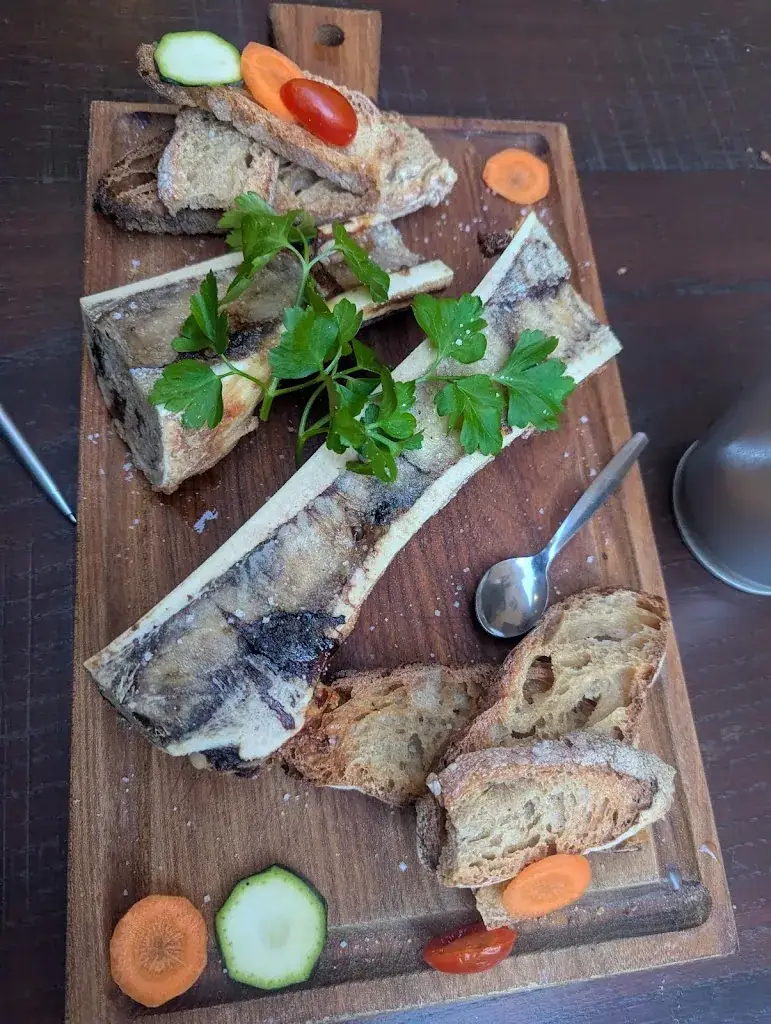 Ali Pe_LE BOUCHON_Sarlat-la-Canéda_recensione