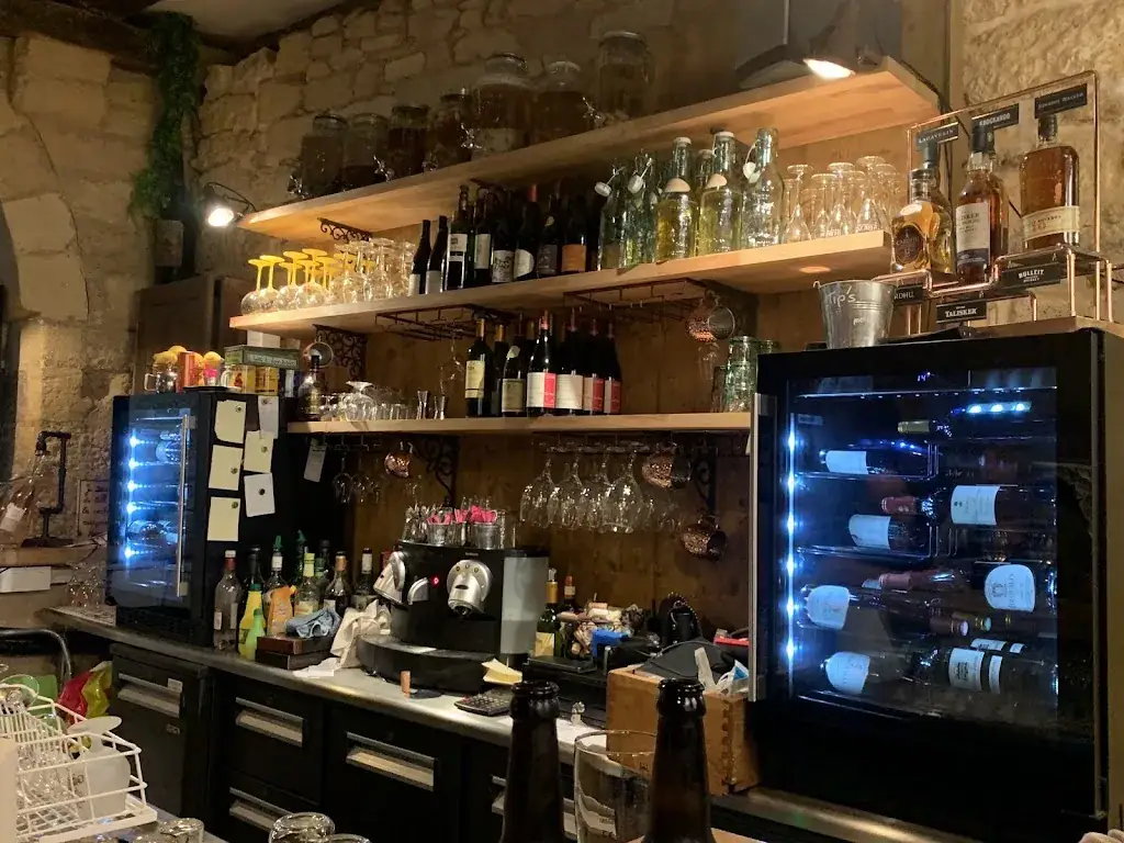 Hanh Nguyen_LE BOUCHON_Sarlat-la-Canéda_recensione