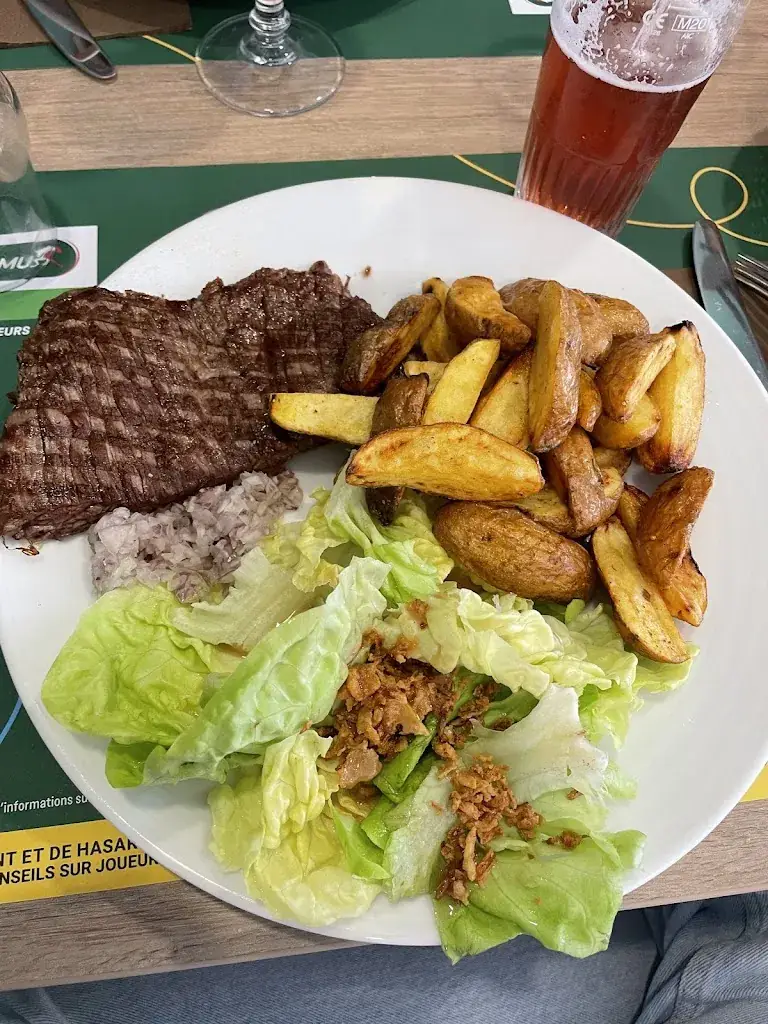 Mathilde Cateau_Le calico_Salles-sur-Mer_review