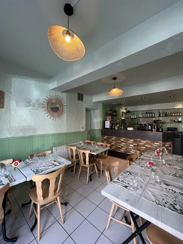 Le Petit Coteau_Coteau_slider_image_1