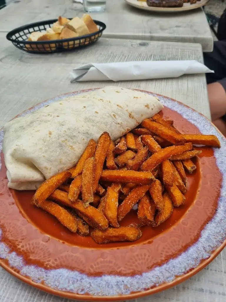 Rob Steven_Restaurant Kafia_Sare_review