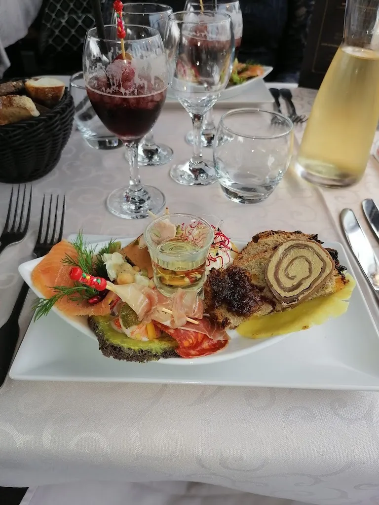 Phil Davies_Seudre Océan Express - Train restaurant_Saujon_Bewertung