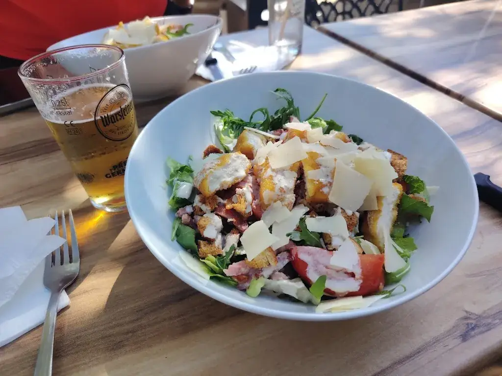 Corentin Rnd_Chez Madame_Sanguinet_review