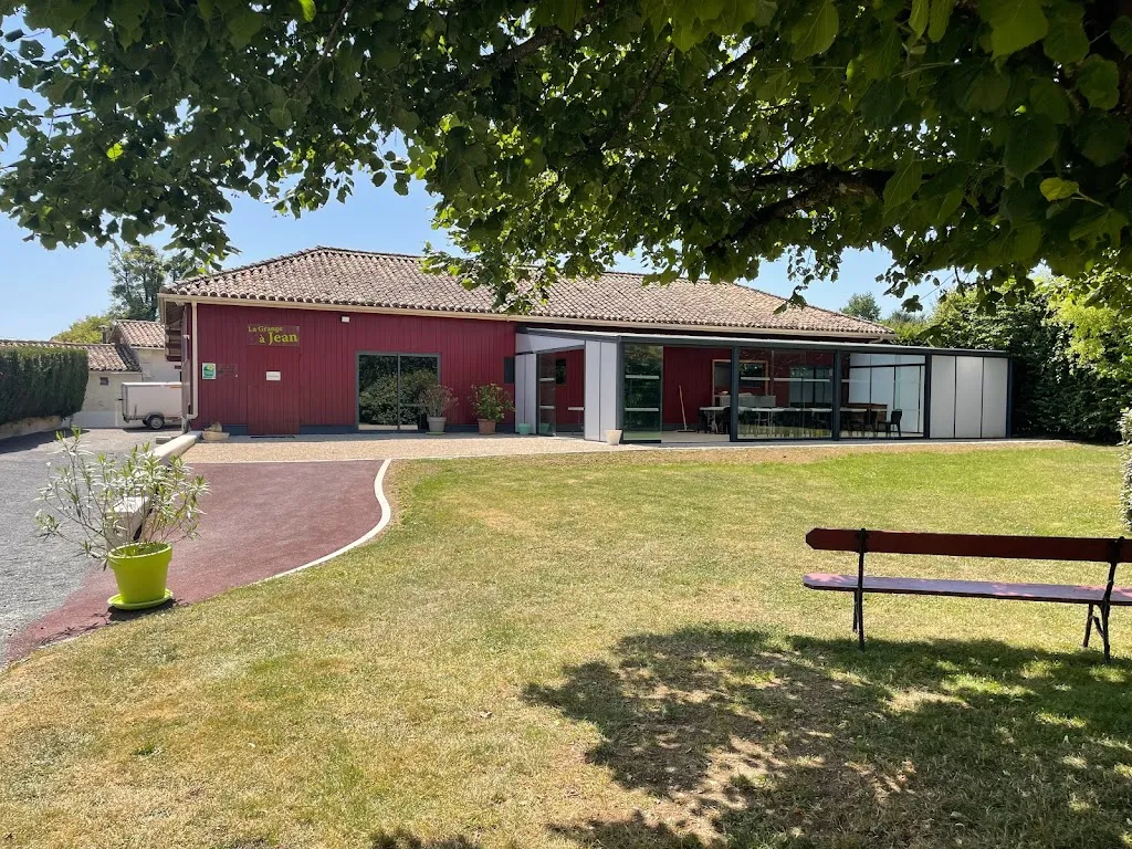 Ferme du Puy d'Anché restaurant in Sauzé-entre-Bois