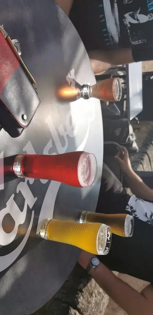 Celine Imbert_Autour des Halles_Scorbé-Clairvaux_review