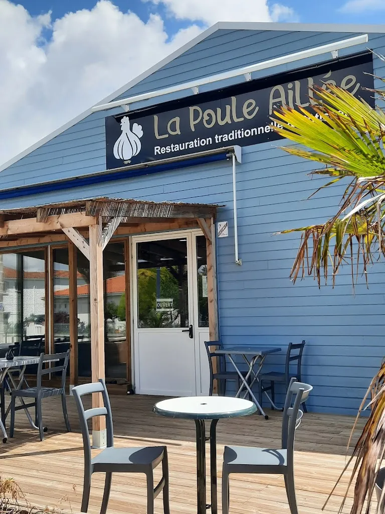 La poule aillée restaurant in Semussac