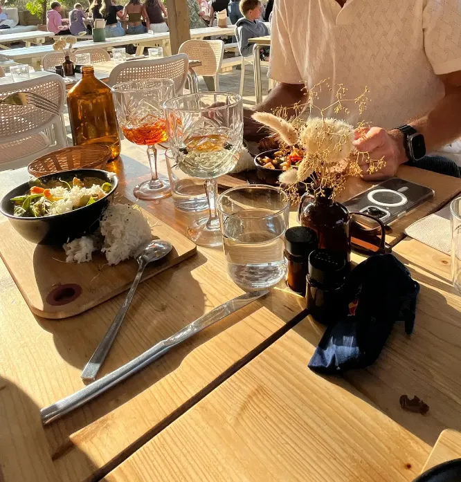 Lennart Neubauer_Shelter Les Estagnots_Seignosse_review