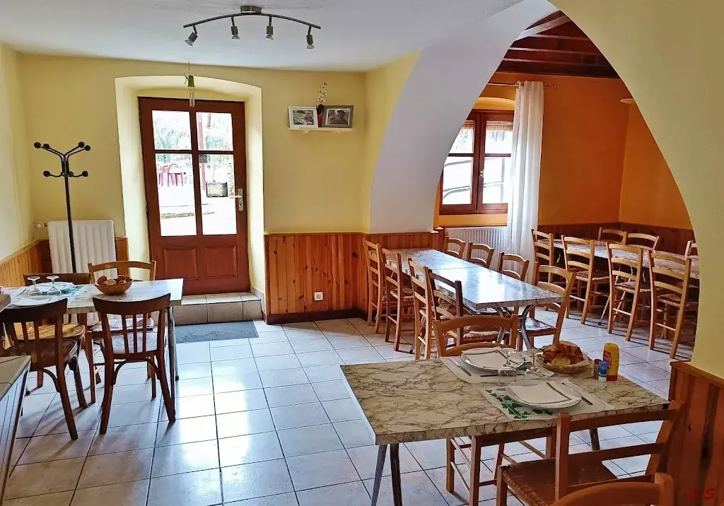 Bar restaurant du Moulin_Solignac-sous-Roche_slider_image_1