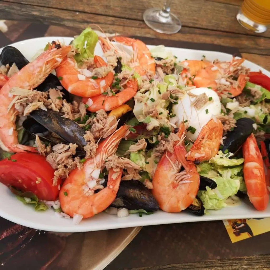 Laura Bown_Etoile de Mer_Soulac-sur-Mer_review