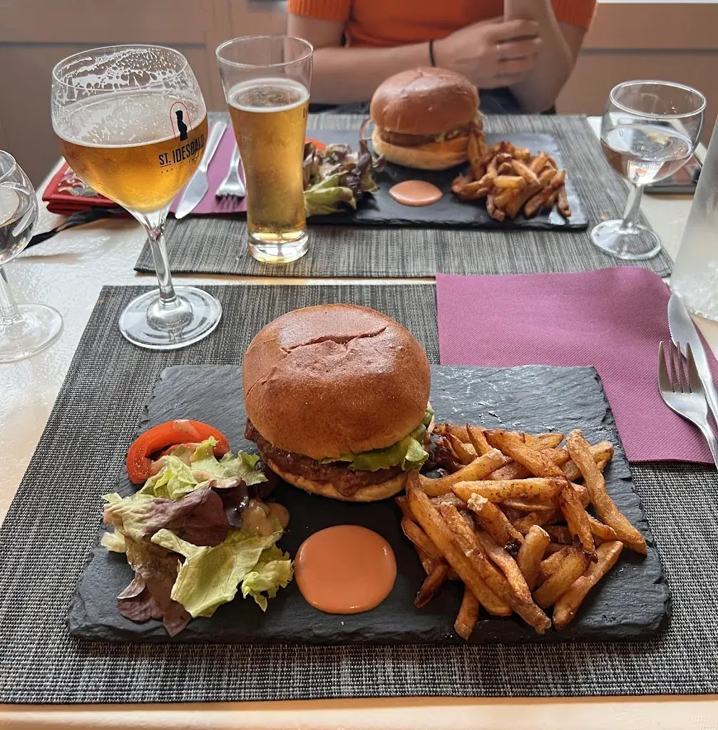 Severin Goddon_l'Auberg'in_Soulac-sur-Mer_review