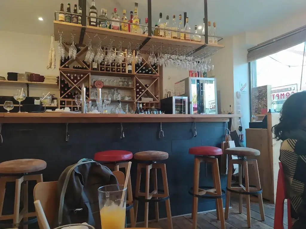 Chiara Barillot-Aoudia_Le Comptoir du Vin_Soulac-sur-Mer_recensione