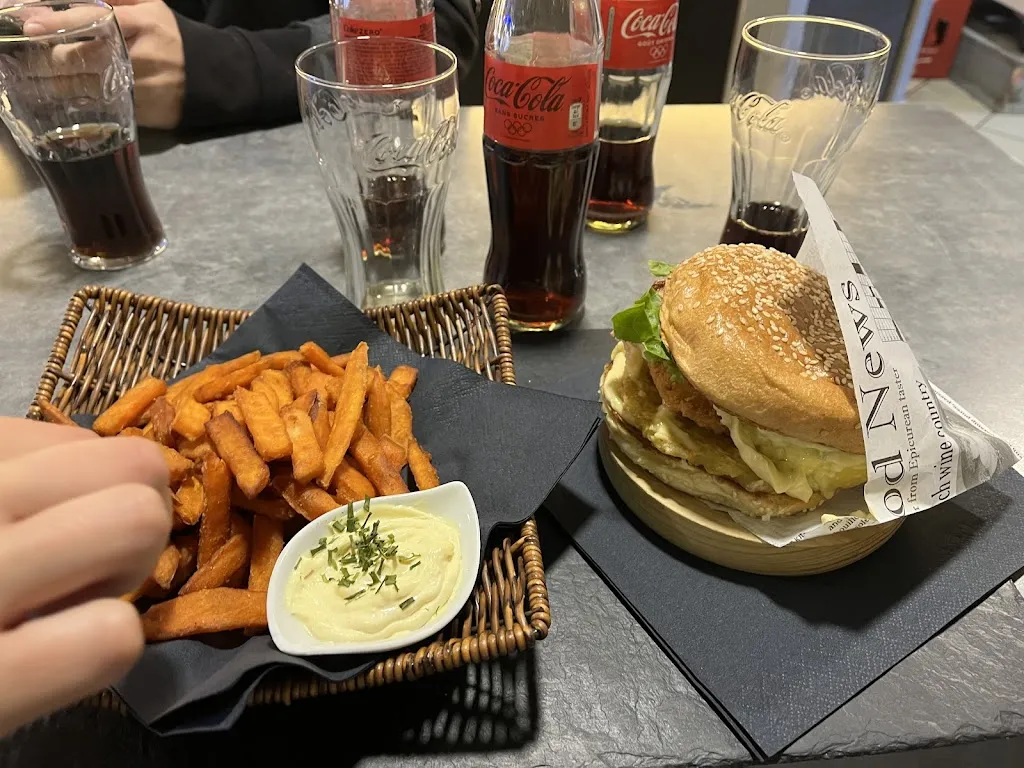 Erica Lo Cascio_Chicken Café_Bourg-d'Oisans_review