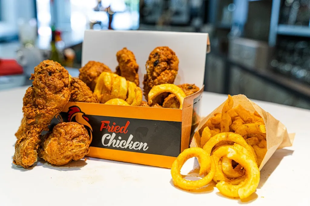 Chicken Café_Bourg-d'Oisans_slider_image_2