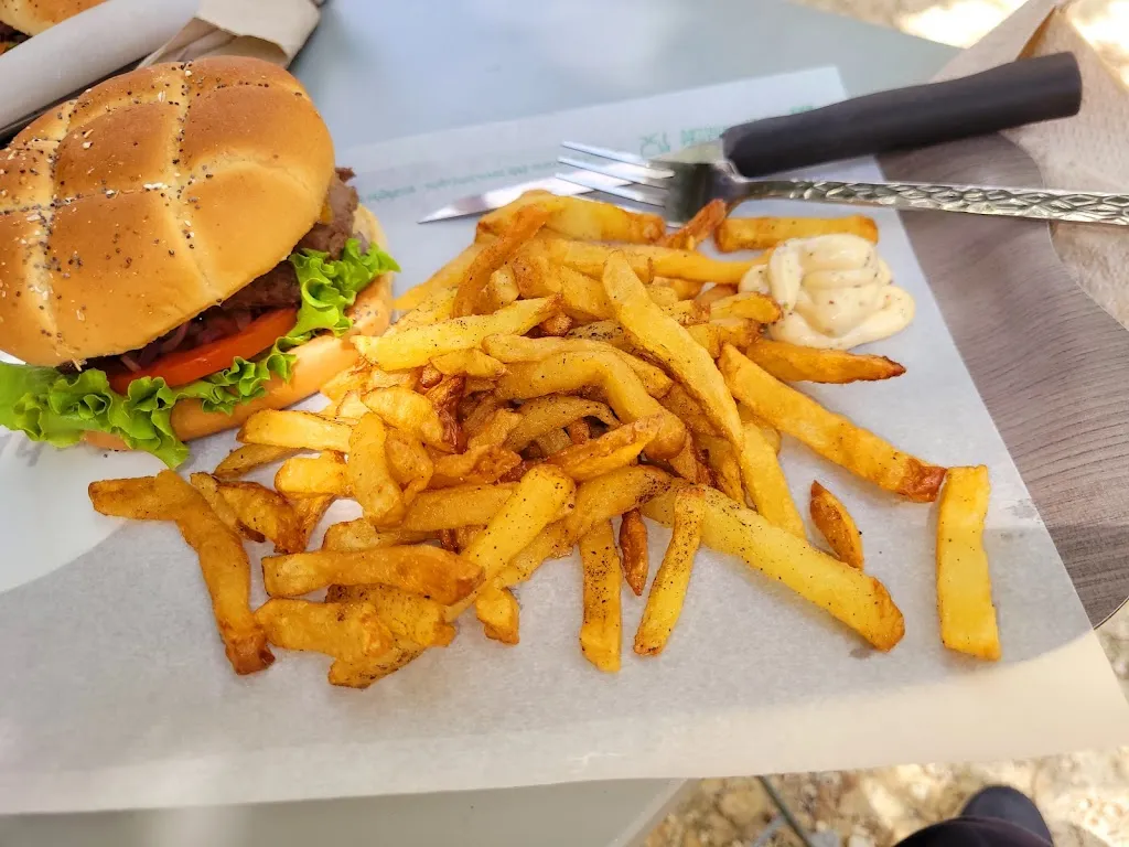 kihyun b_Medoc’ment Bon_Soulac-sur-Mer_review