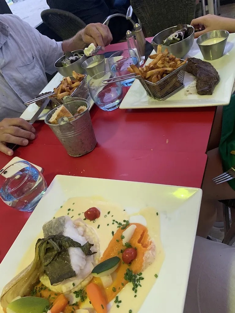 Pauline Bernigaud_Le Grand Café Surgères_Surgères_review