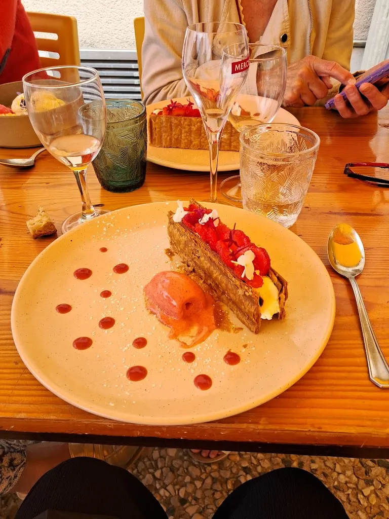 jocelyne pradaut_chez les copains_Surgères_review