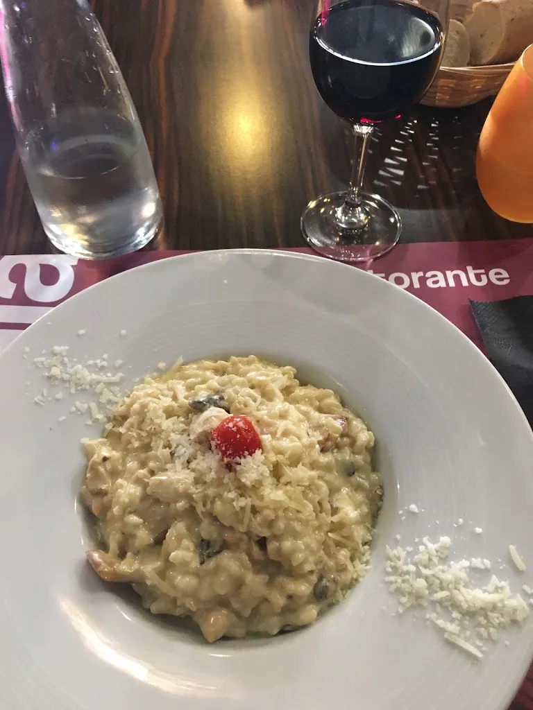 Xin Hui Woon_L'Alcala_Talence_recensione