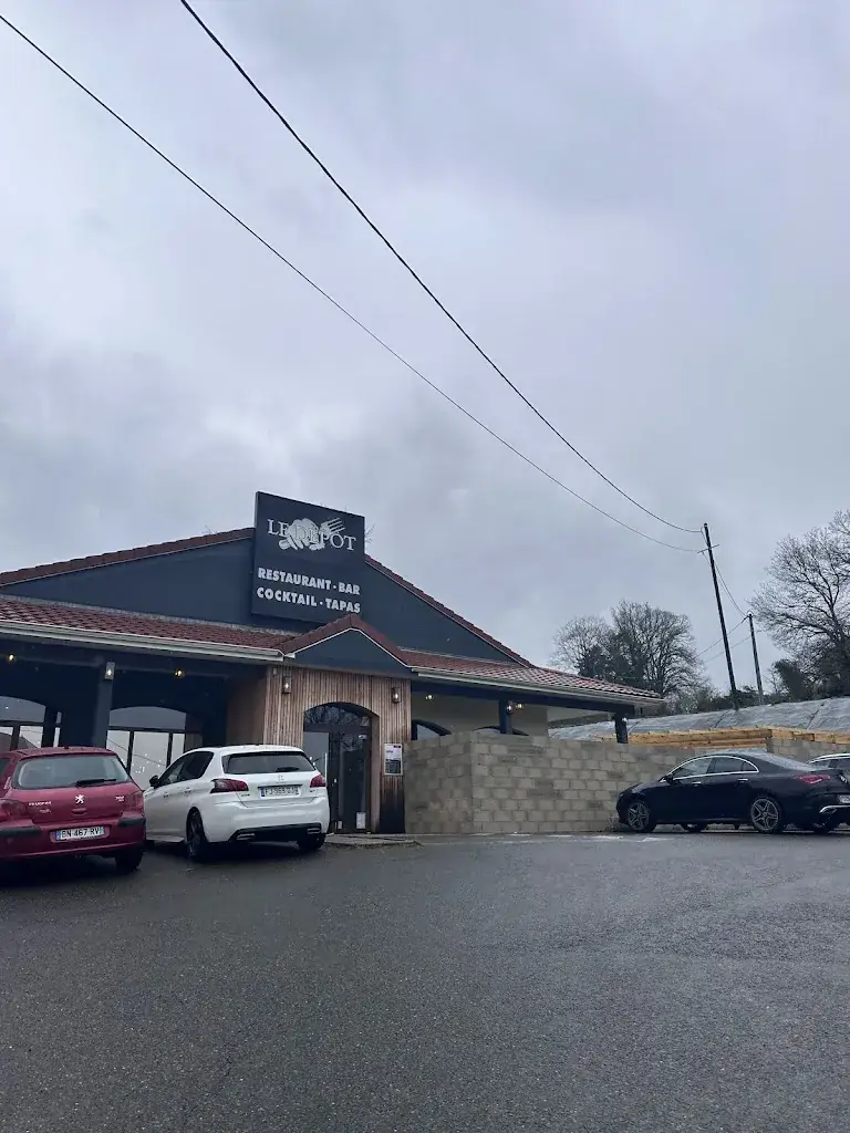 Michelle Diññero_Le Dépôt_Ussac_review