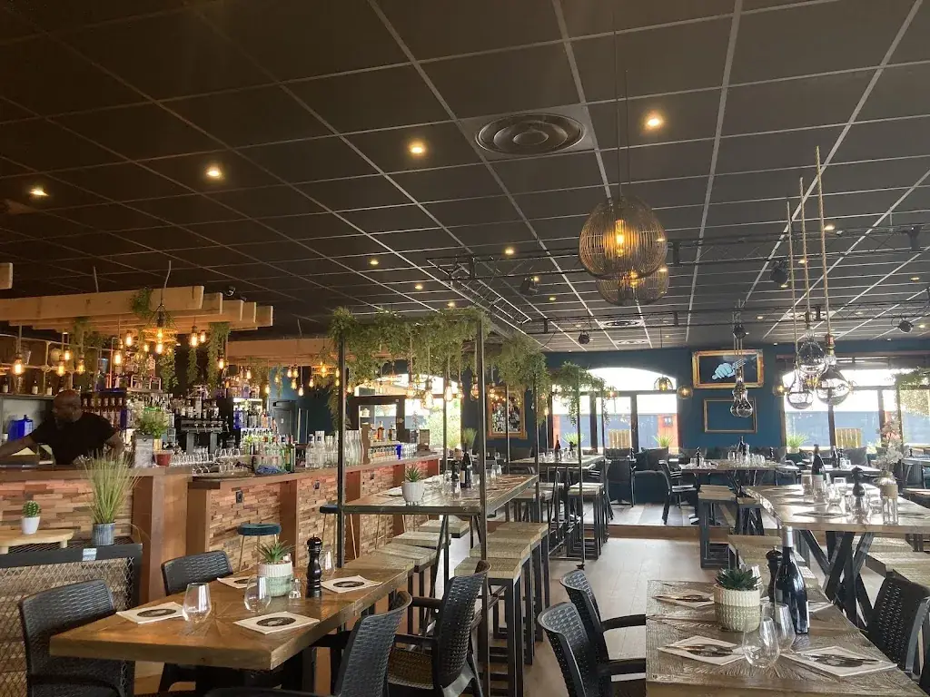 He Ma_Le Dépôt_Ussac_review