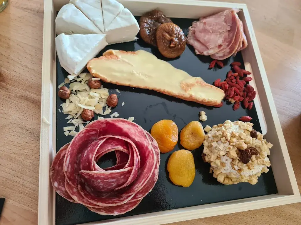 Ferrando Mélanie_La fromagerie des papilles_Ussac_review