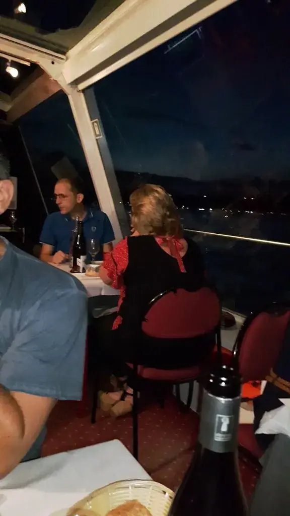 Le Libellule - Bateau Restaurant_Annecy_slider_image_2