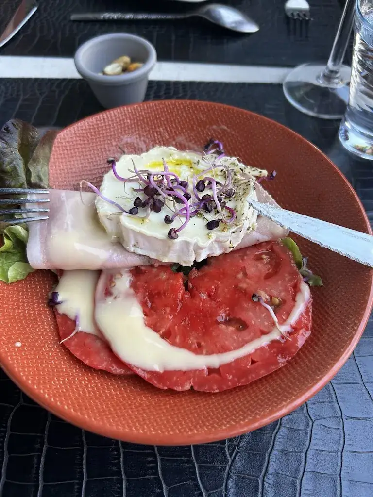 Lieve Schuermans_La Petite Auberge_Ustaritz_recensione