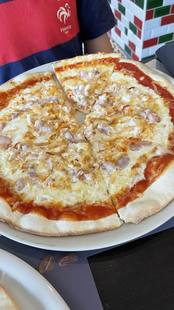 Thiephaine Matthey_Pizza Giorgio_Ustaritz_review