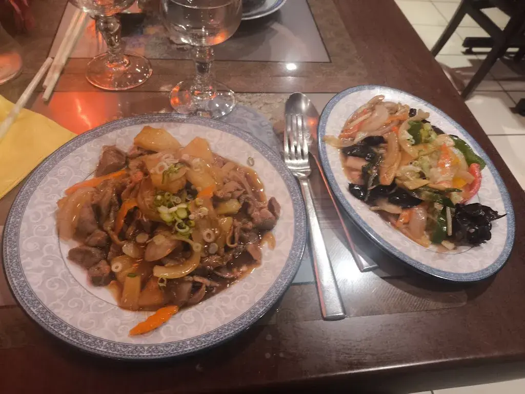 Aloïs M_Les Délices d'Asie_Ussel_review