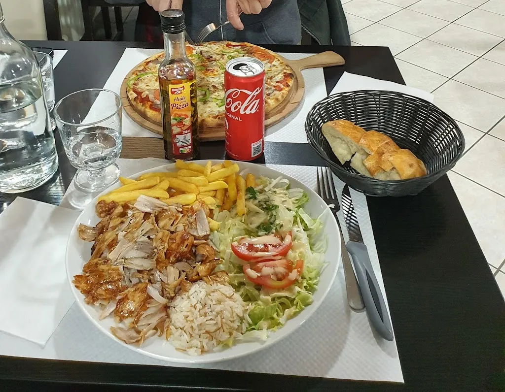 L’Arlequin Chez Momo_Ussel_slider_image_3