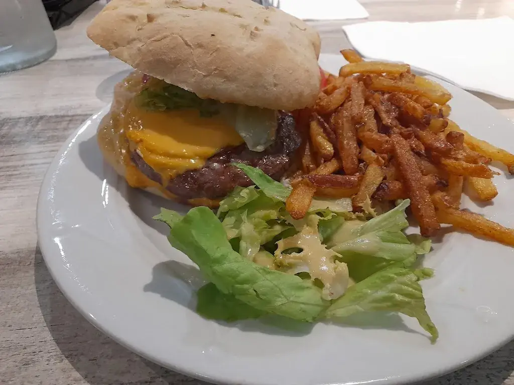 Sam's burger_Vasles_slider_image_2