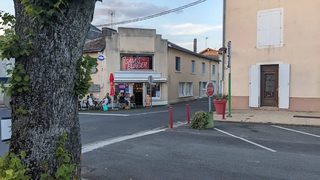 Sam's burger_Vasles_slider_image_3