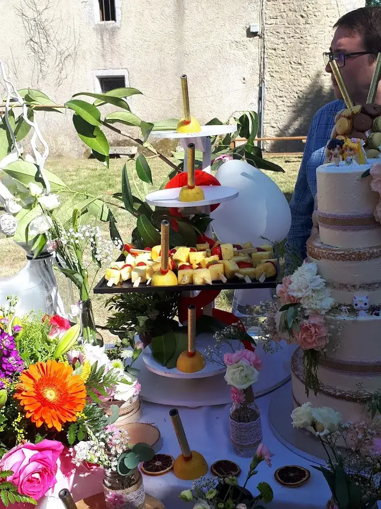 Sarl Canivet Et Associes ristorante a Vasles