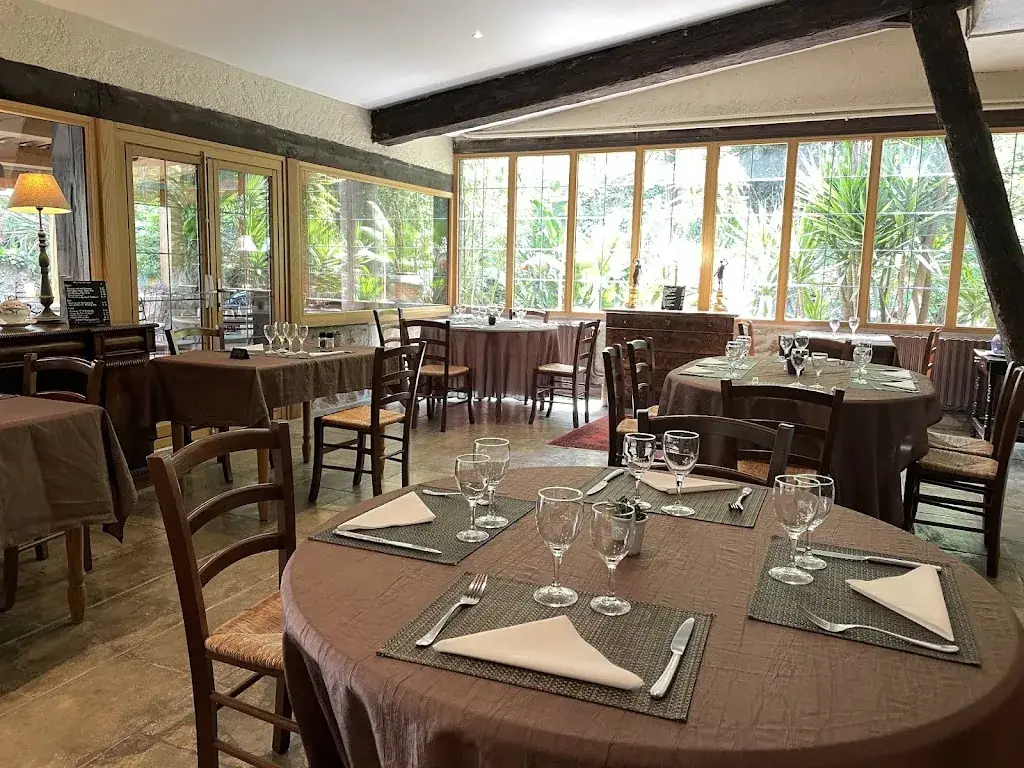 G. Mermoud_Auberge du Clos des Pins_Roquefort-les-Pins_review