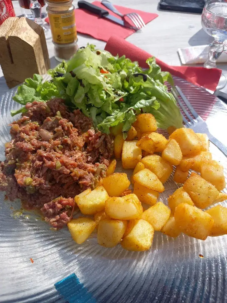 Claire Gu_Le Loy's_Vars_review