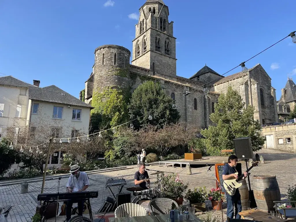 Patisher_La Fan-Lou_Uzerche_review