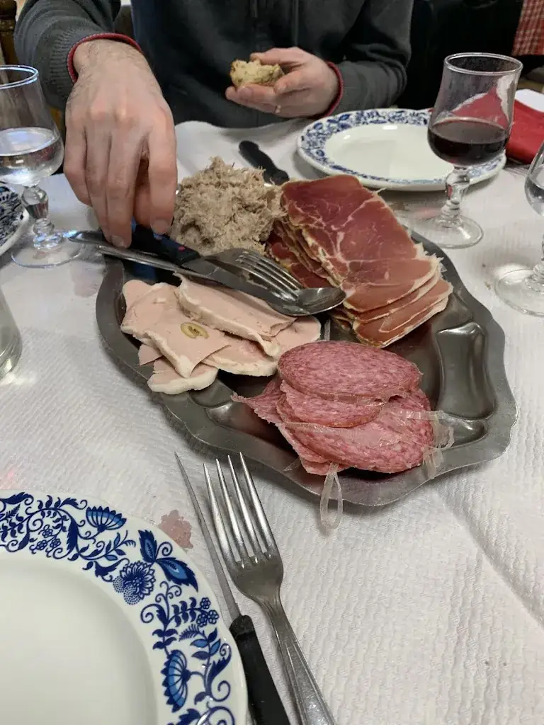 Coraline Saliou_RESTAURANT BAR BERCHAT_Uzerche_review