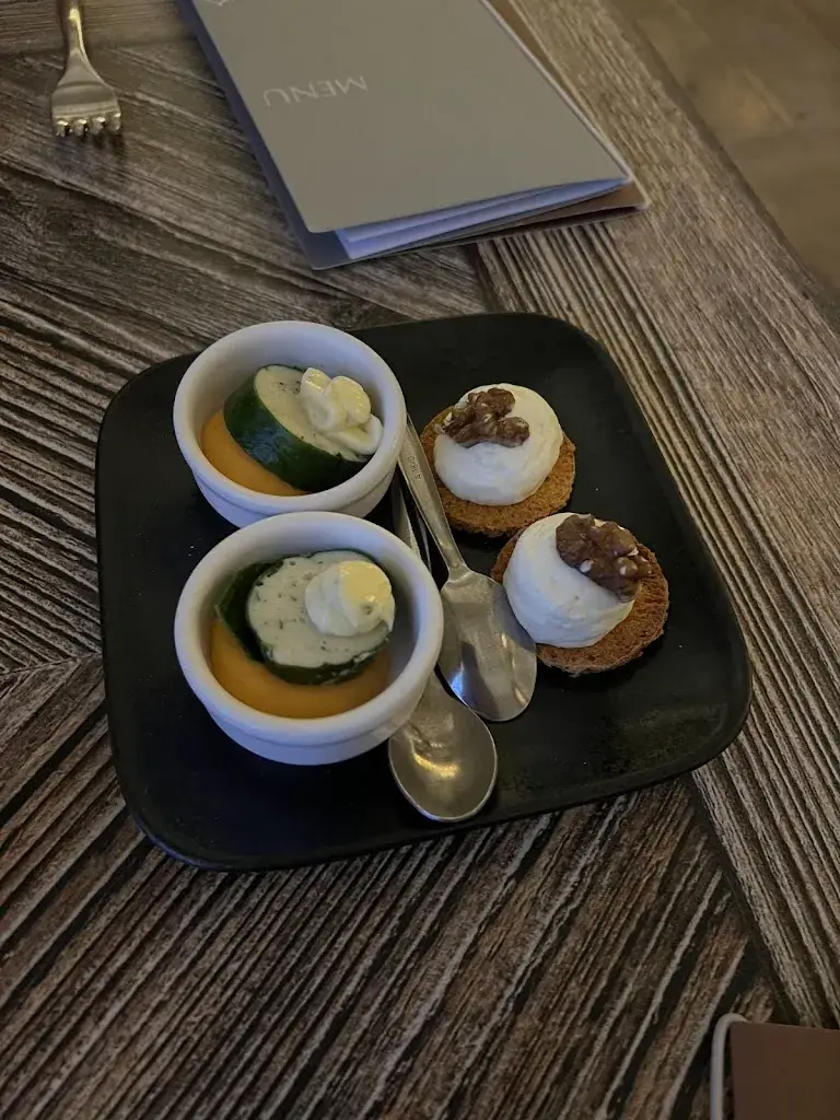 Mélissande Lagrave_La Treille Muscate_Uzerche_review