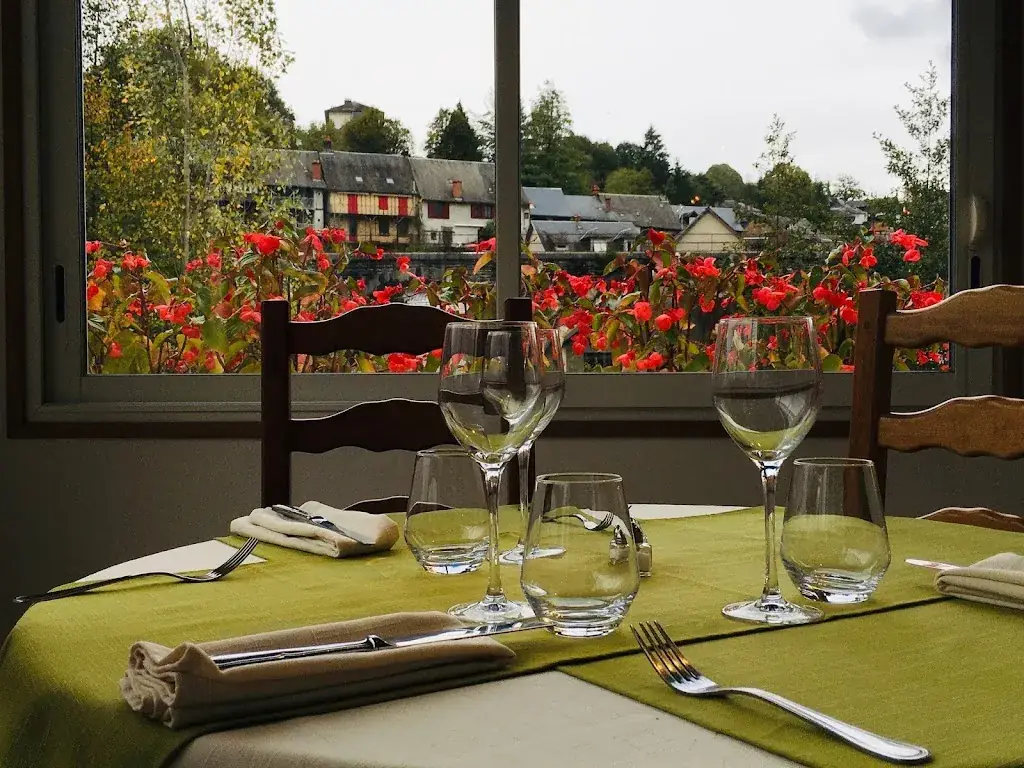 Restaurant Jean Teyssier_Uzerche_slider_image_1