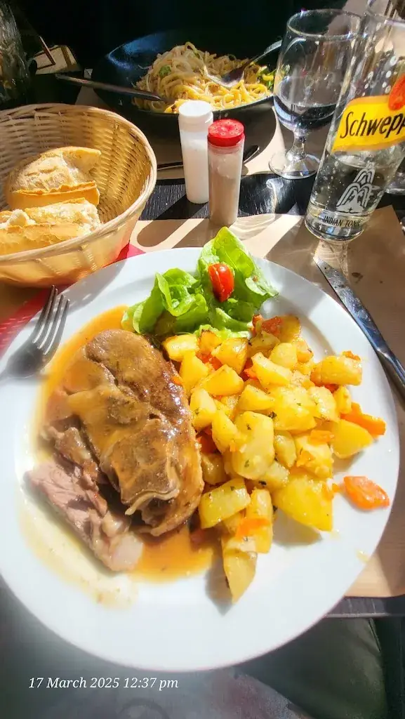 Bistrot du marché Uzerche_Uzerche_slider_image_2