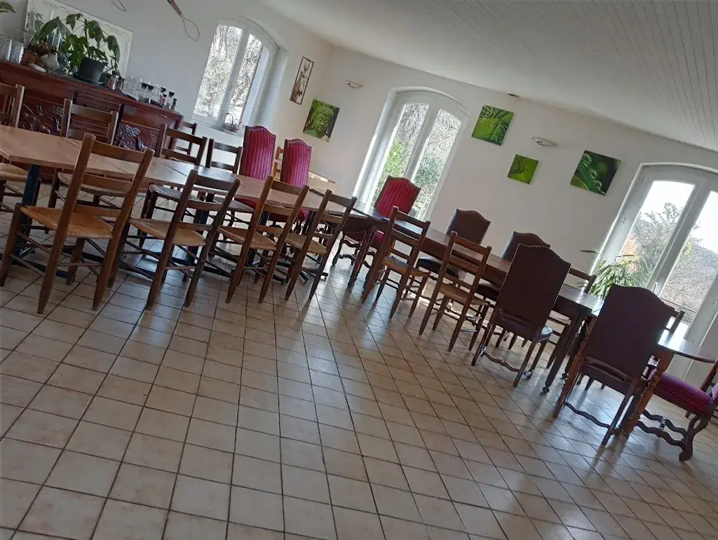 Restaurant Le Dolmen_Espartignac_slider_image_1