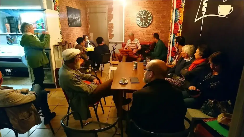 QUATTRO UZERCHE_Uzerche_slider_image_1