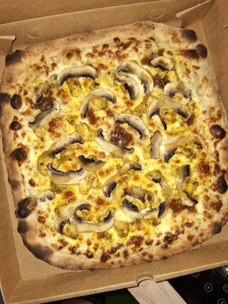 Menu_Pizz'Emilia_Uzerche_image_7