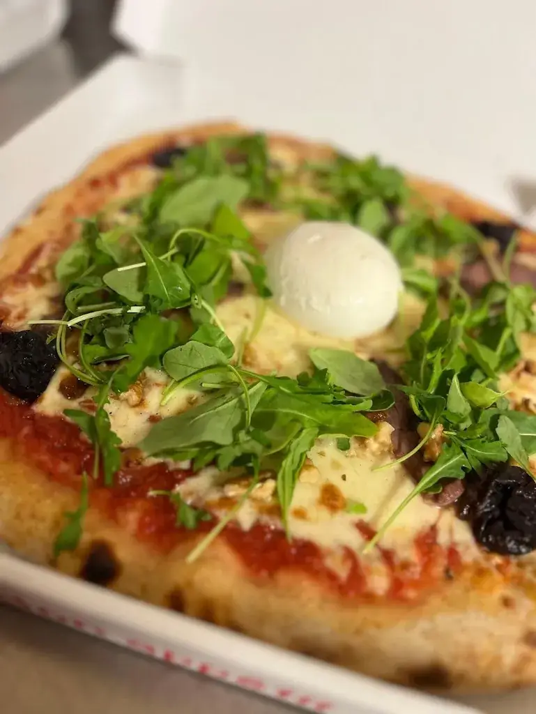 Pizz'Emilia Restaurant in Uzerche