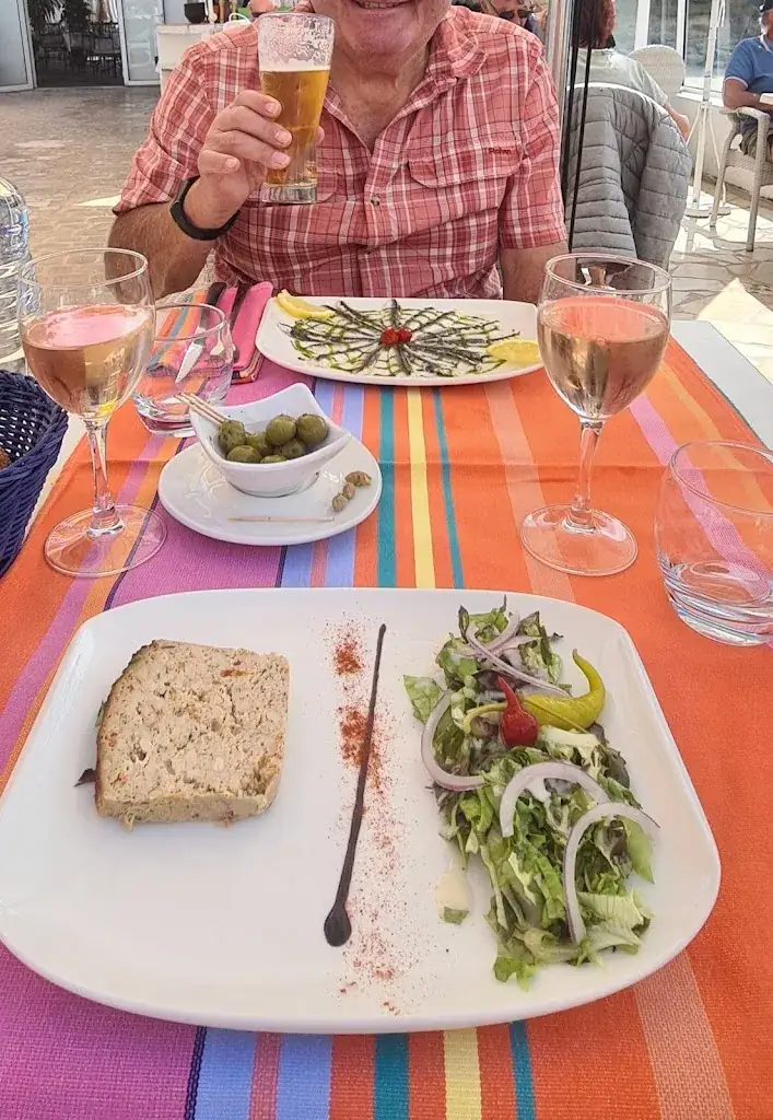 Orsi Atkinson_La Maison Blanche_Vaux-sur-Mer_review