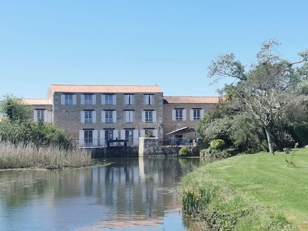 Johanna GATÉ_le Moulin de Chalons Restaurant_Gua_review