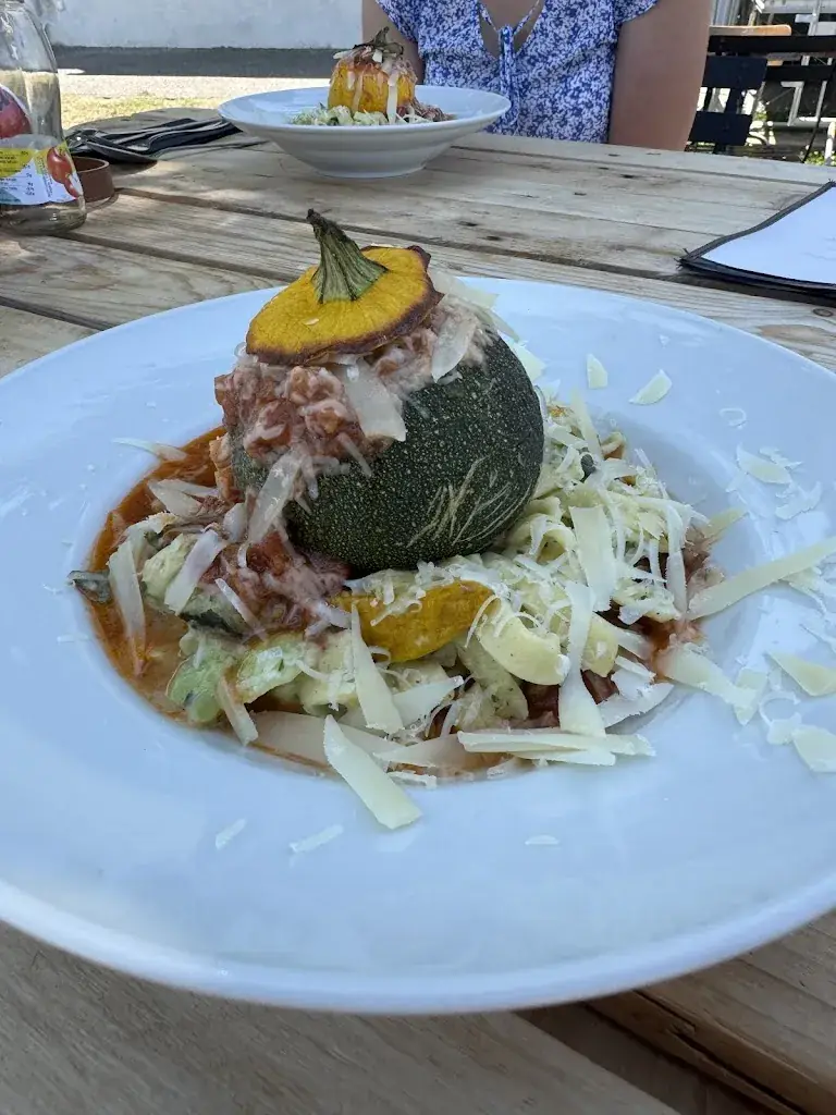 Christiana De Almeida_Comme à la Maison_Vérines_review