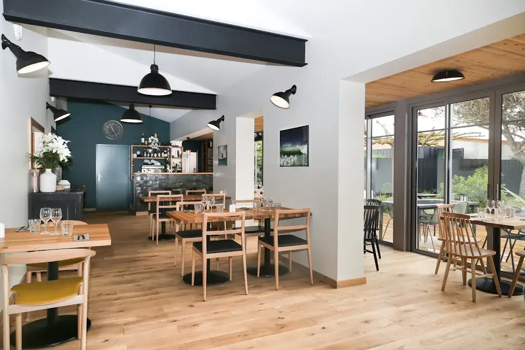 ARROMA Resto-Bistrot_Vendays-Montalivet_slider_image_1