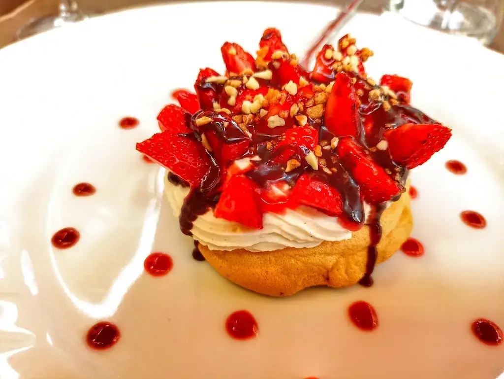 Le Verre Y Table_Vergt_slider_image_3